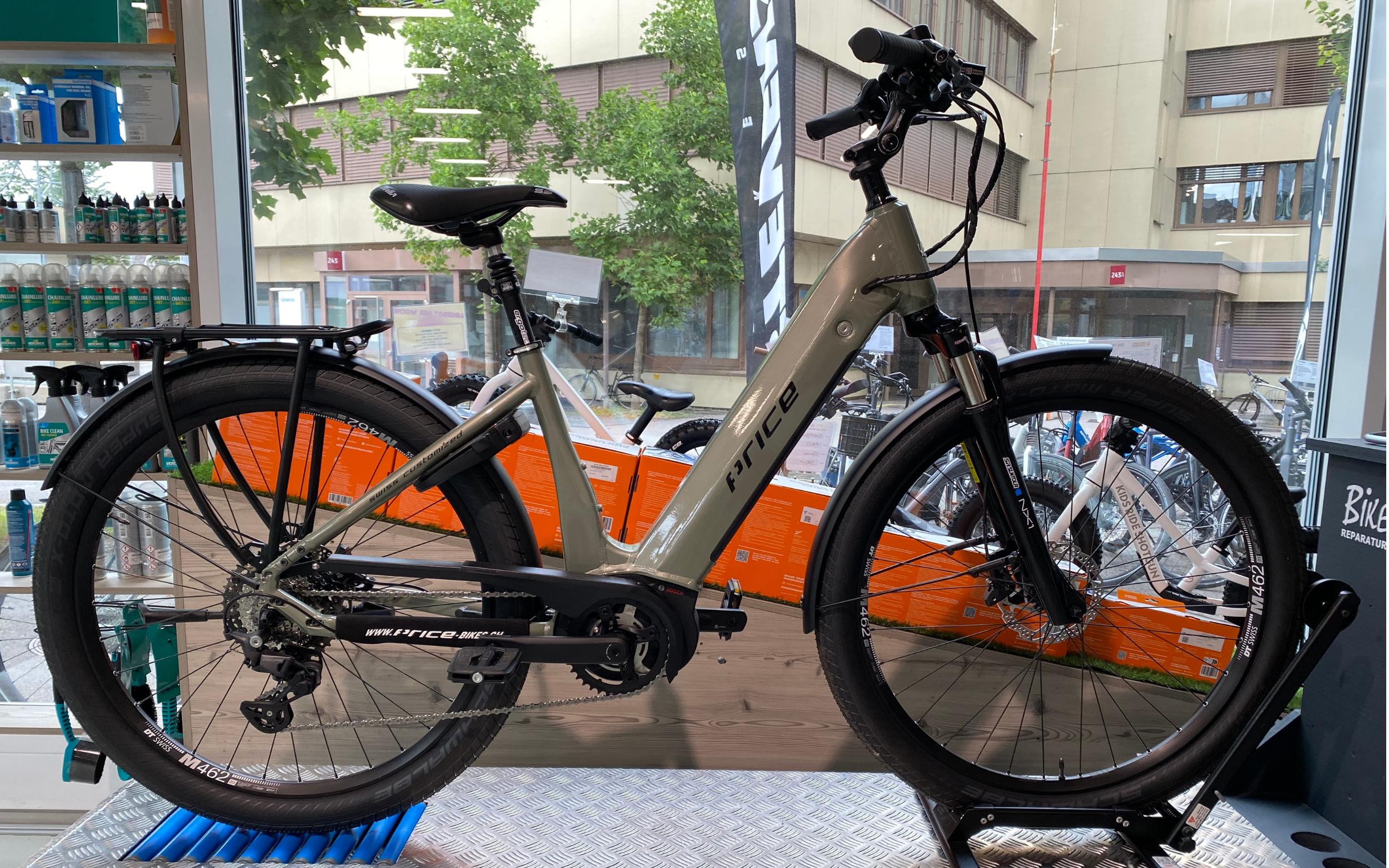 <strong>PRICE</strong> E-Xpress Steps iTube Bosch (Aztek)